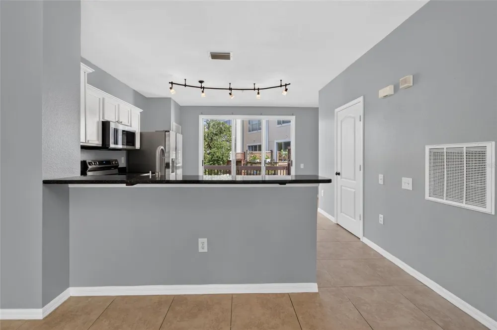 3186 BAYSHORE OAKS DRIVE Tampa, FL 33611
