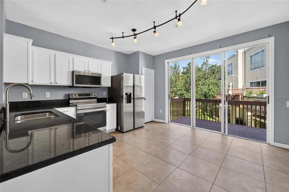 3186 BAYSHORE OAKS DRIVE Tampa, FL 33611