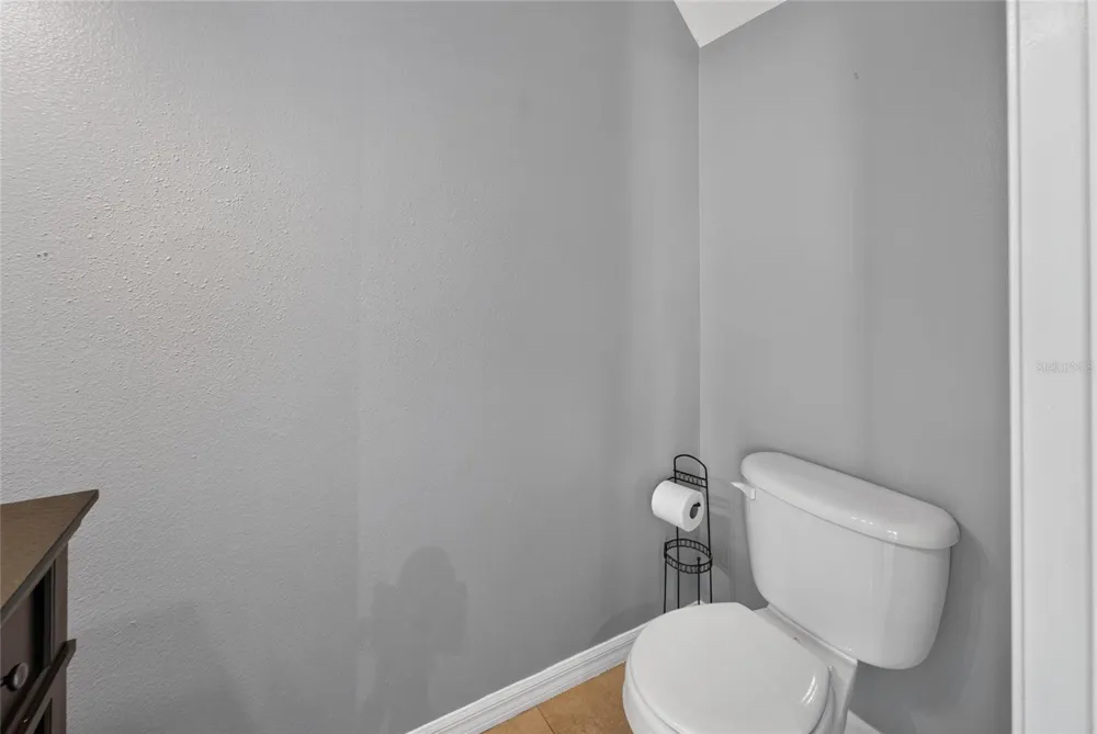 3186 BAYSHORE OAKS DRIVE Tampa, FL 33611