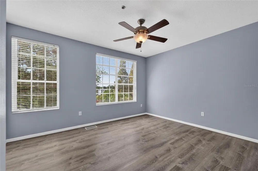 3186 BAYSHORE OAKS DRIVE Tampa, FL 33611