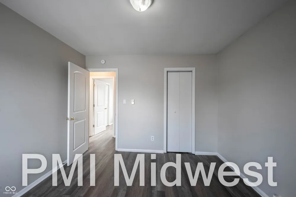 4881 S 300 W #18 New Palestine, IN 46163