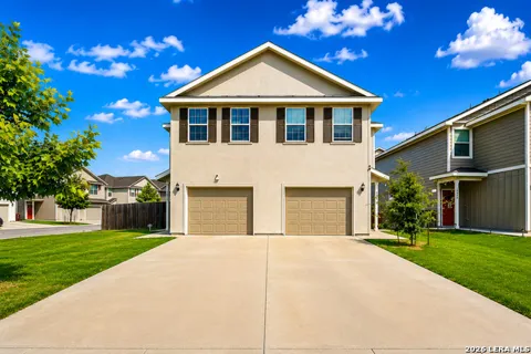 13523 Tulipwood Nook