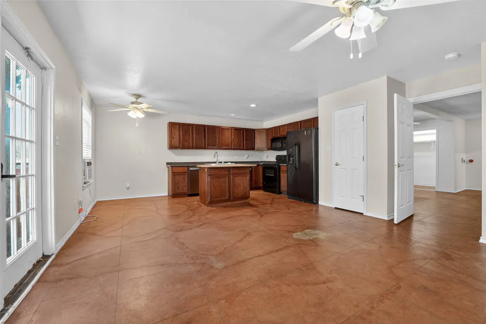 203 Oxbow Trail Marble Falls, TX 78654