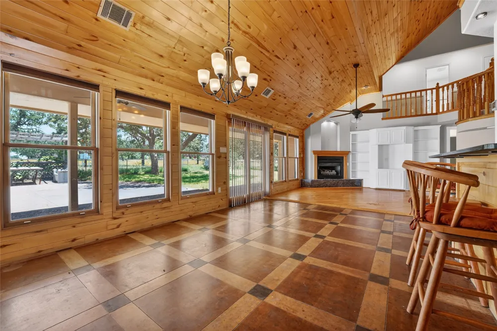 203 Oxbow Trail Marble Falls, TX 78654