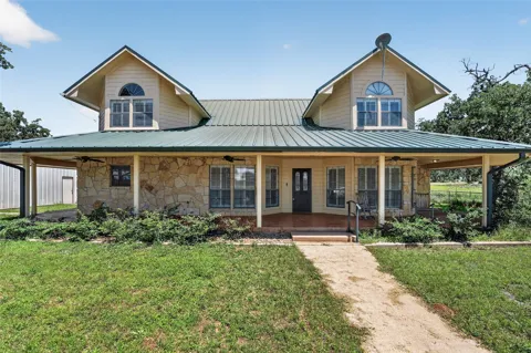 203 Oxbow Trail