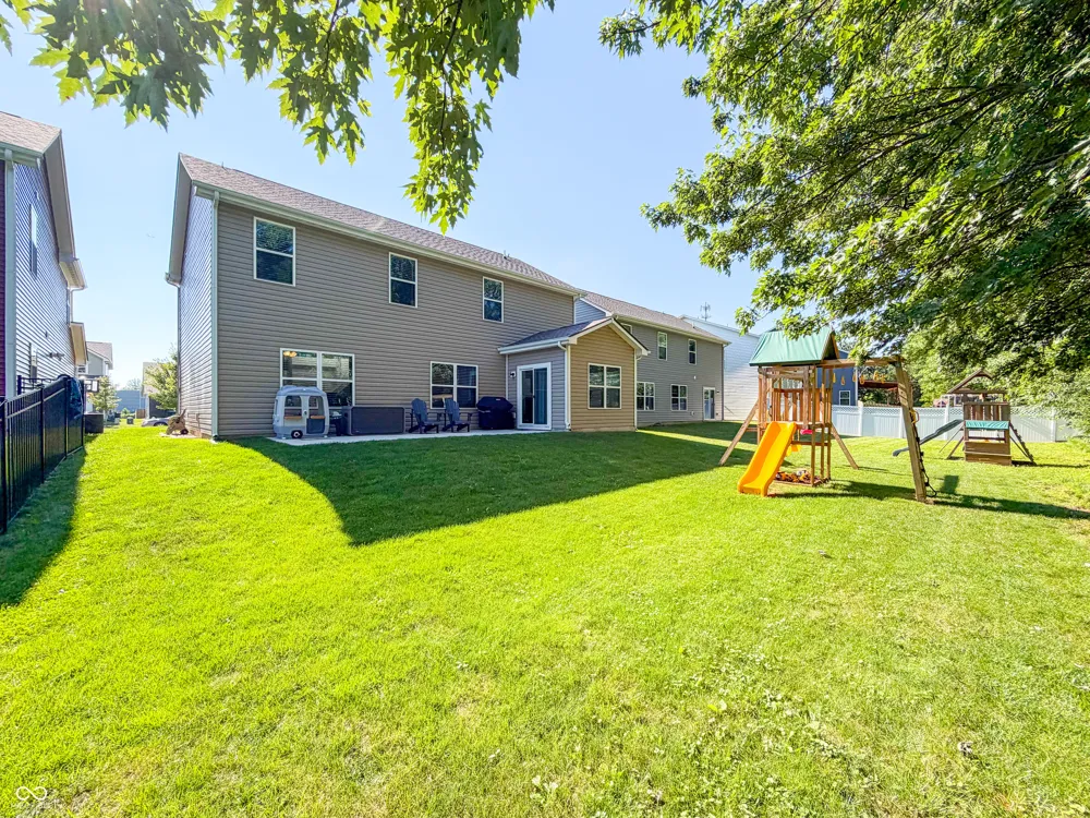 1713 Danielle Road Lebanon, IN 46052