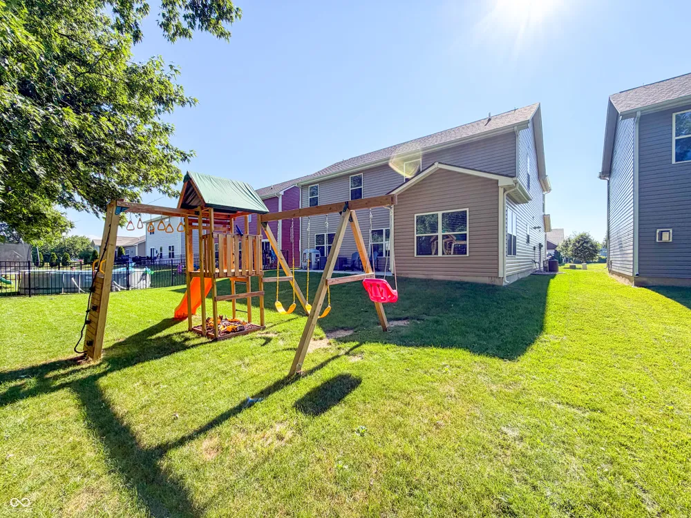 1713 Danielle Road Lebanon, IN 46052