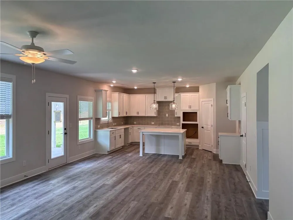 4250 Shirebrook Trail Hoschton, GA 30548