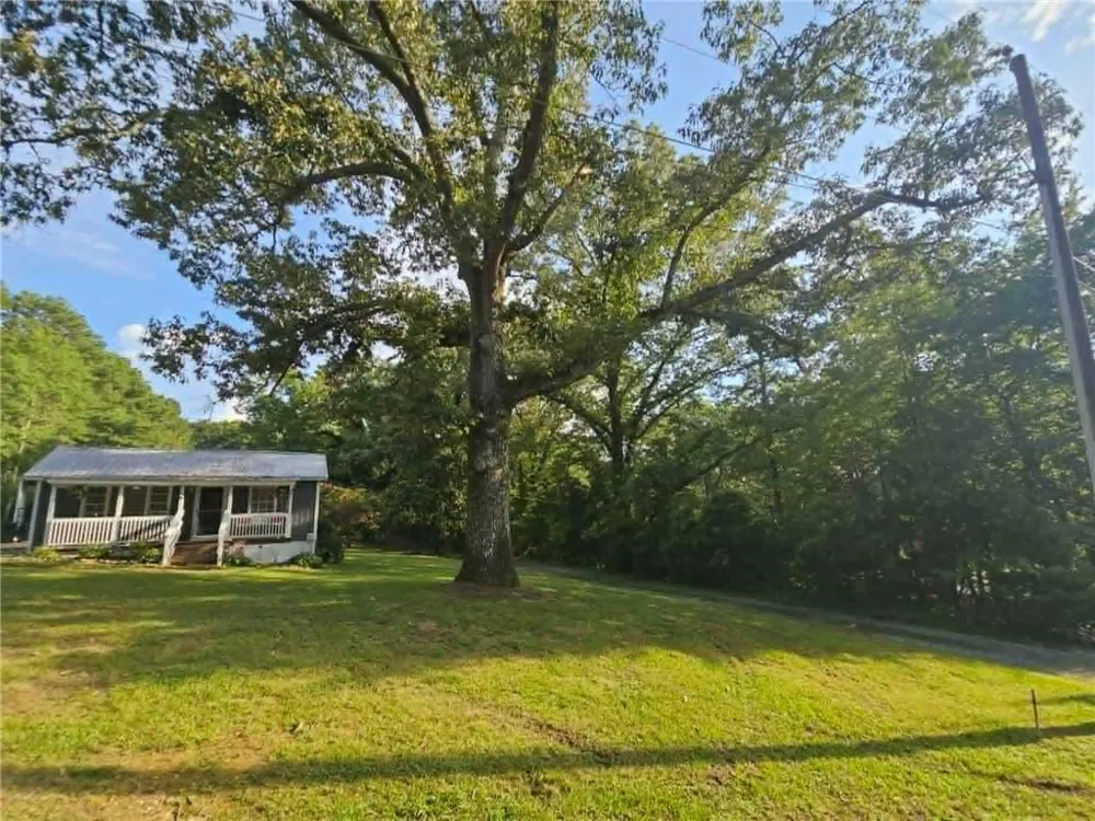 559 Donahoo Road Silver Creek, GA 30173