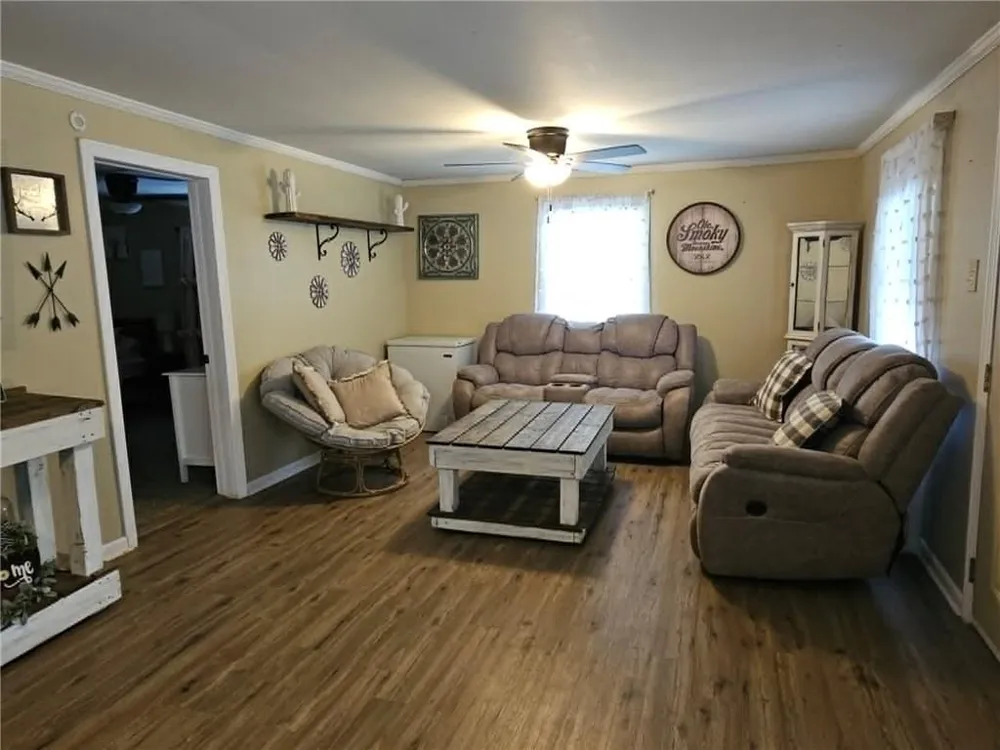 559 Donahoo Road Silver Creek, GA 30173