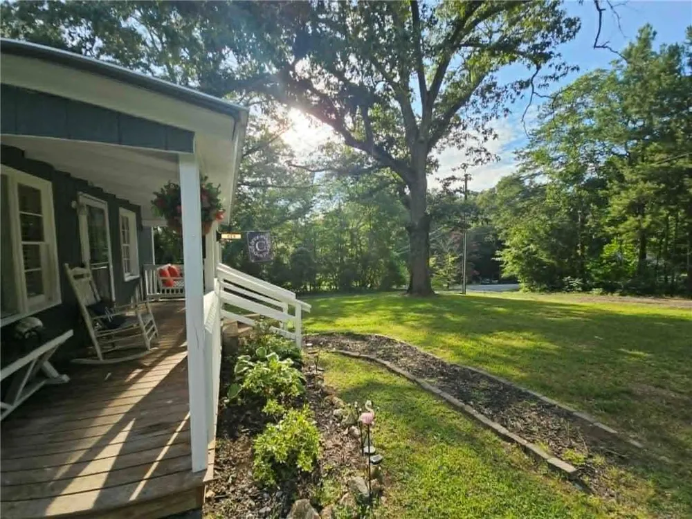 559 Donahoo Road Silver Creek, GA 30173
