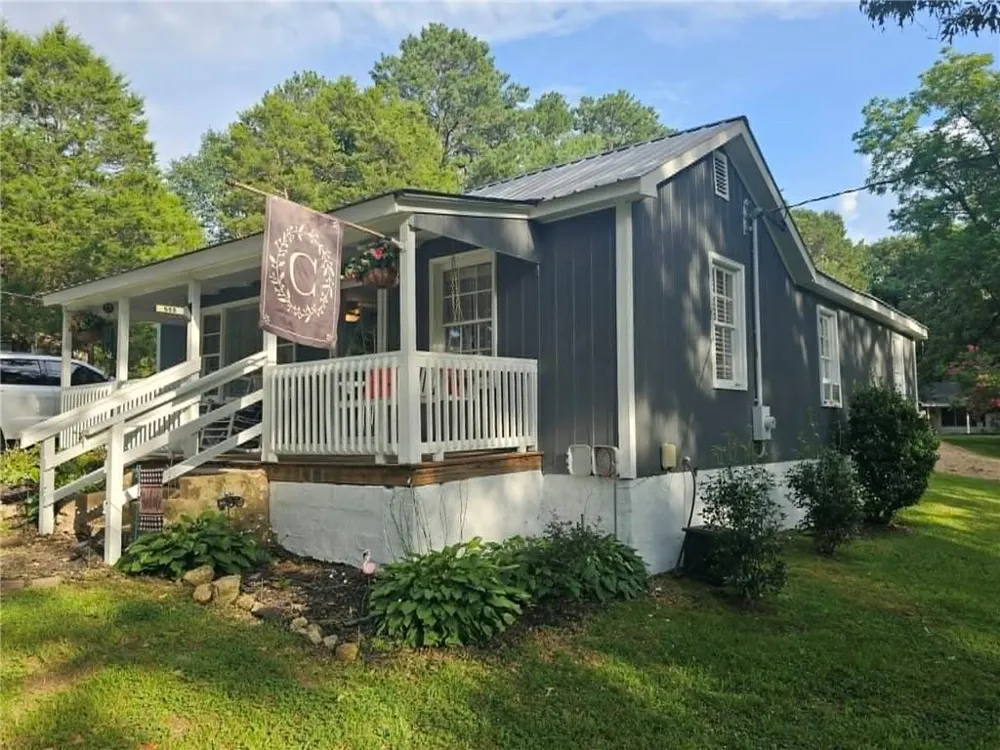 559 Donahoo Road Silver Creek, GA 30173