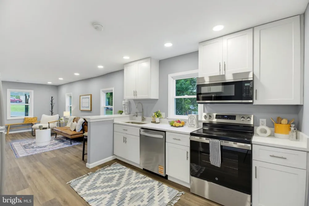 601 GRUBERT AVENUE Staunton, VA 24401
