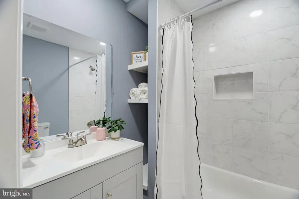 601 GRUBERT AVENUE Staunton, VA 24401