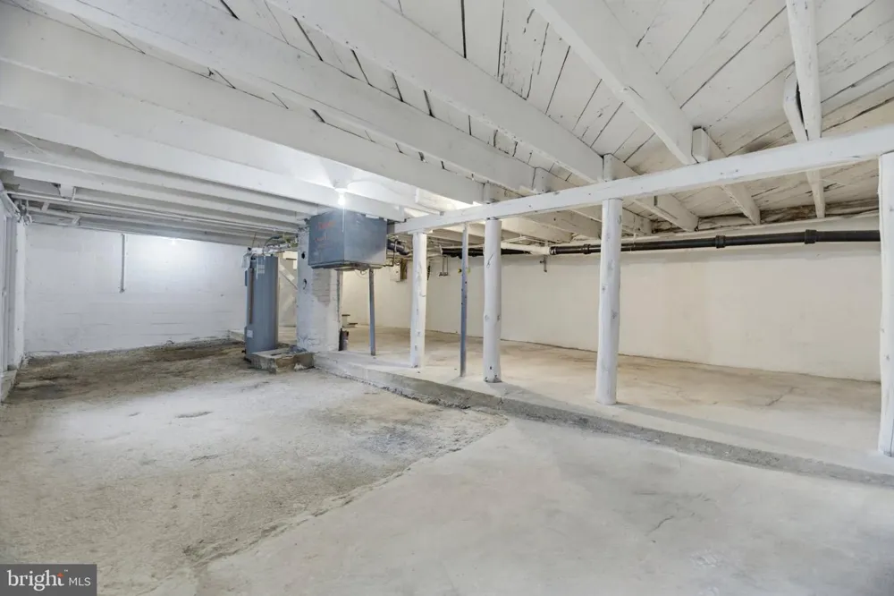601 GRUBERT AVENUE Staunton, VA 24401