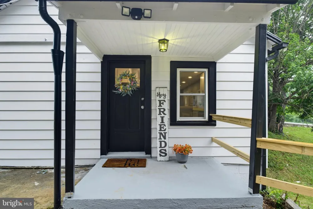 601 GRUBERT AVENUE Staunton, VA 24401