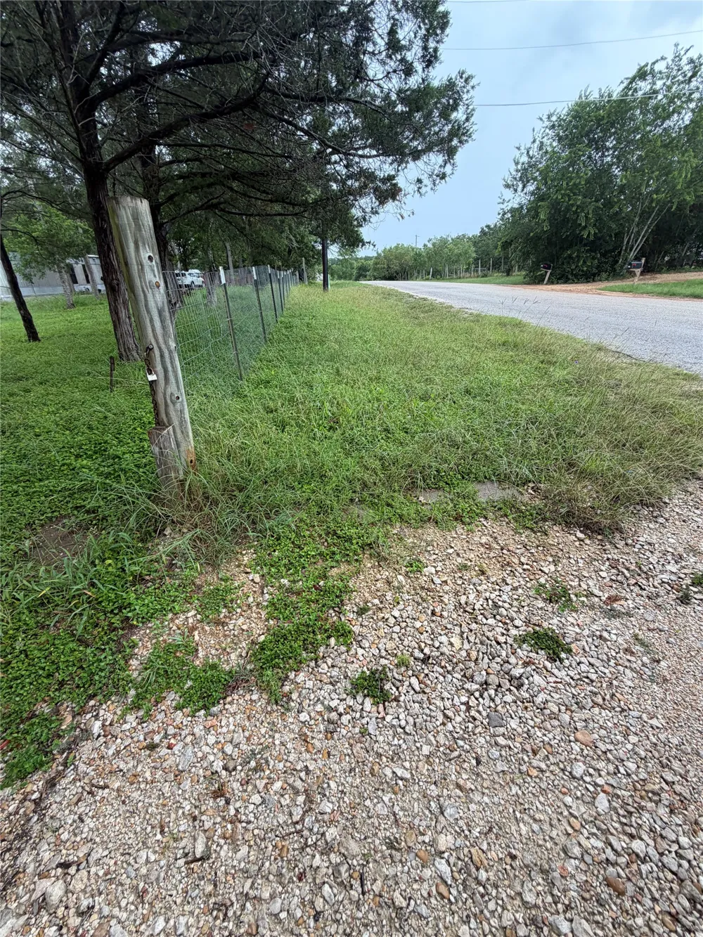 214 The Forest Road Dale, TX 78616