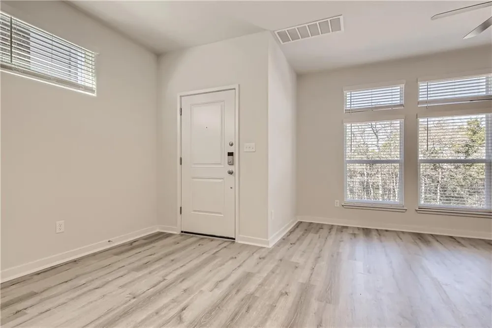 605 W South Street #211 Leander, TX 78641