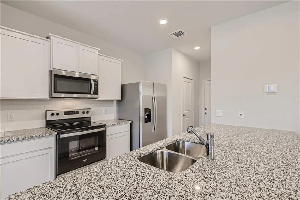 605 W South Street #211 Leander, TX 78641