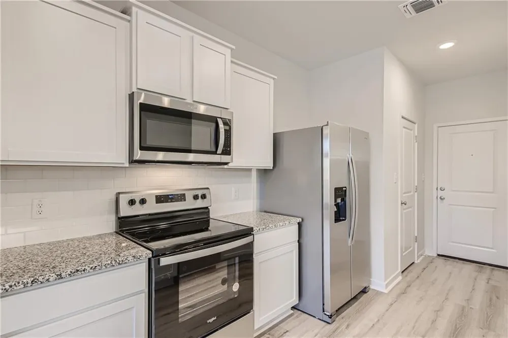 605 W South Street #211 Leander, TX 78641