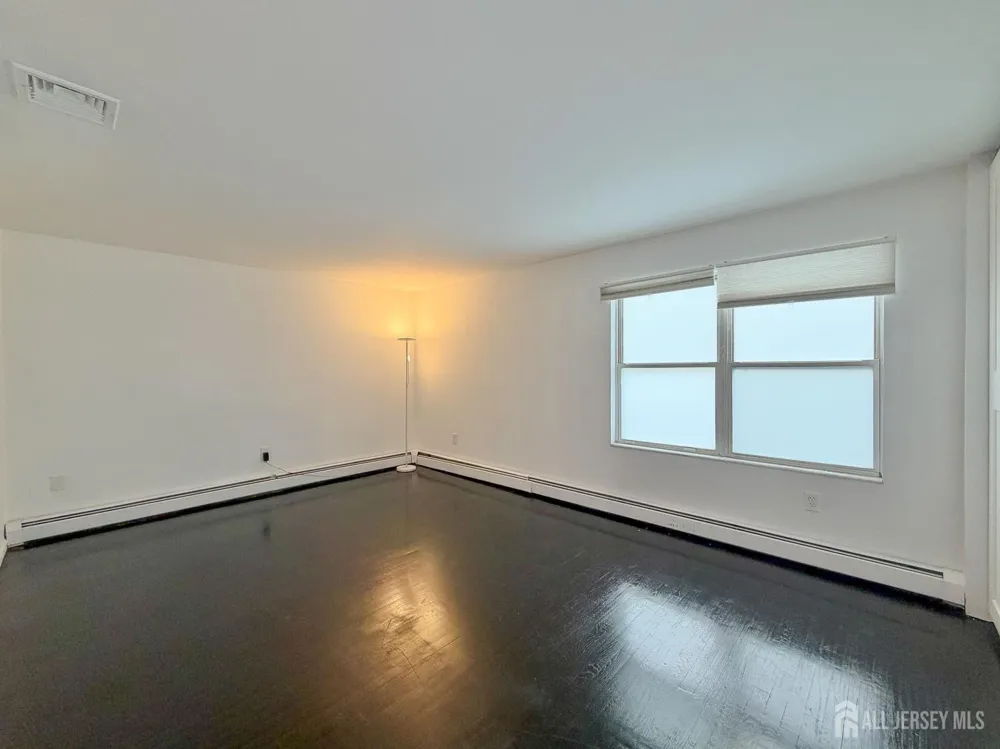 67 71 STREET #2 Guttenberg, NJ 07093
