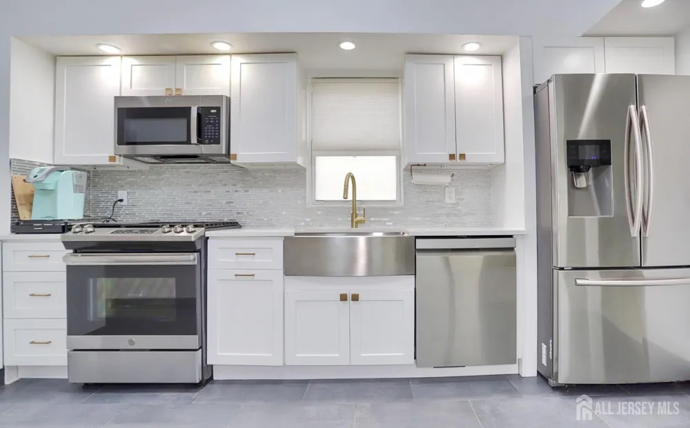 67 71 STREET #2 Guttenberg, NJ 07093