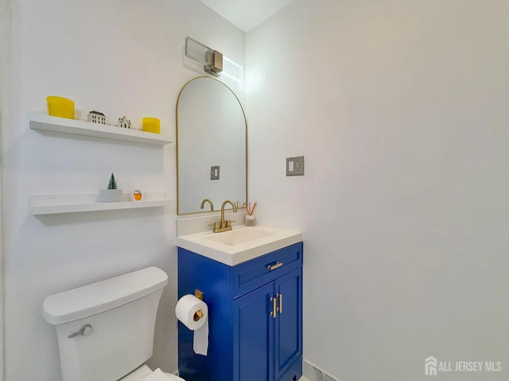 67 71 STREET #2 Guttenberg, NJ 07093