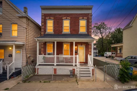 724 Charles Street