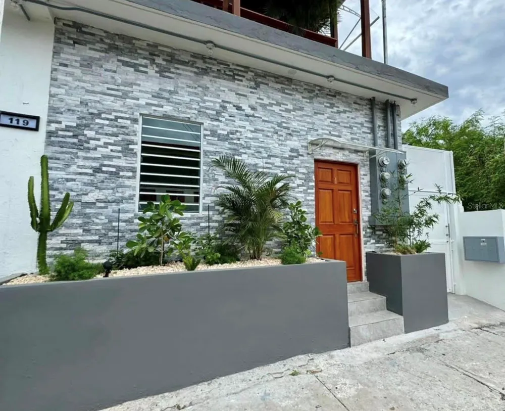 119 SANTA CECILIA Santurce, PR 00911