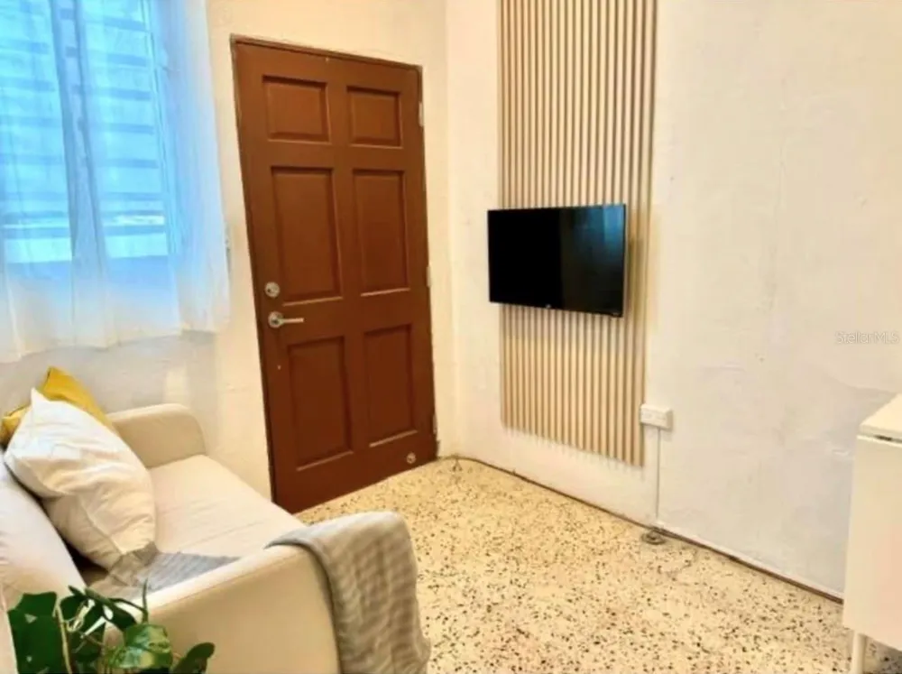 119 SANTA CECILIA Santurce, PR 00911