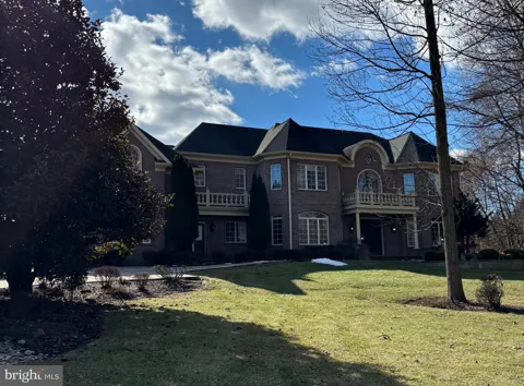11616 MIRROR POND COURT