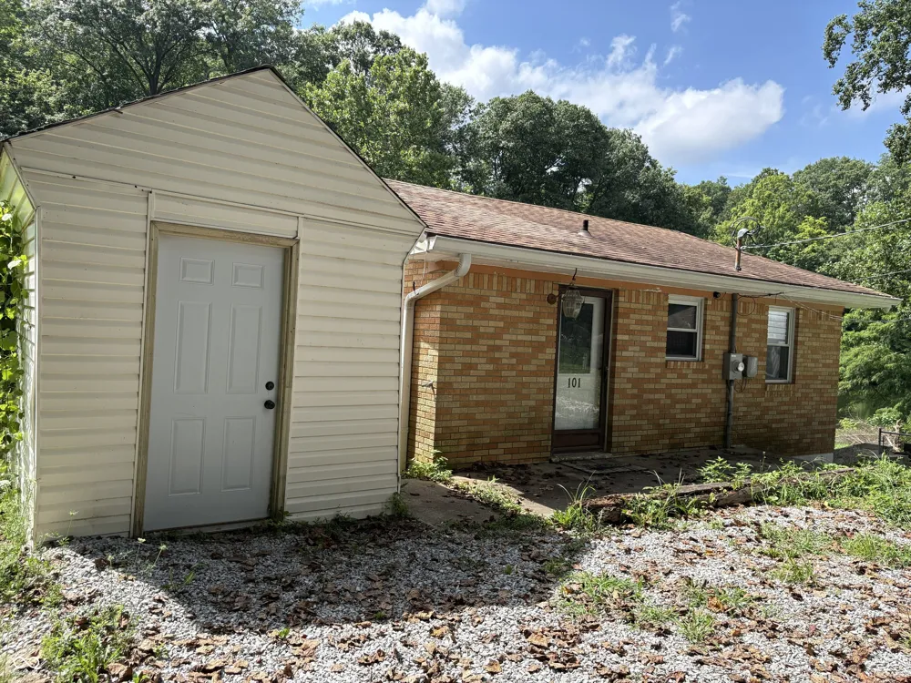 101 Lake Hart Mooresville, IN 46158