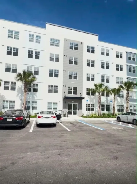 5587 MILLENIA PARK BLVD #418
