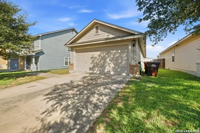 5107 Badland Beacon Converse, TX 78109