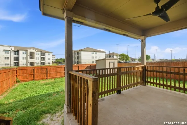 5107 Badland Beacon Converse, TX 78109