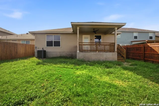 5107 Badland Beacon Converse, TX 78109