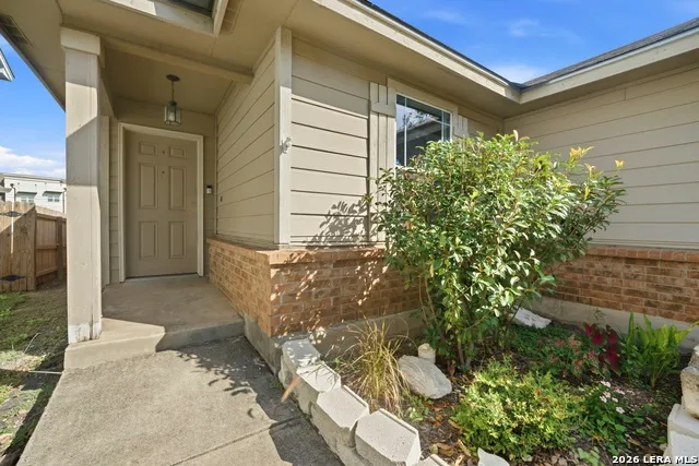 5107 Badland Beacon Converse, TX 78109