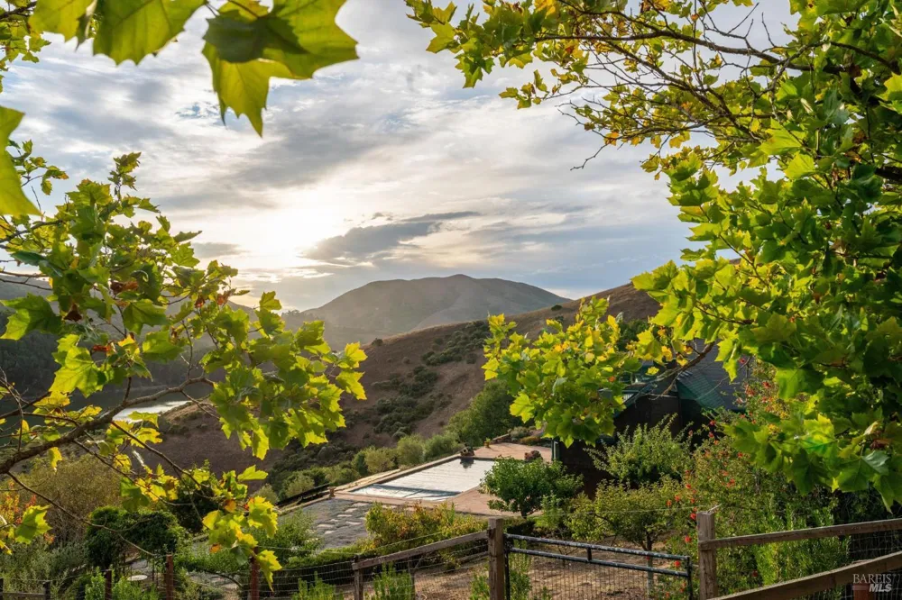 6381 Nicasio Valley Road Nicasio, CA 94946