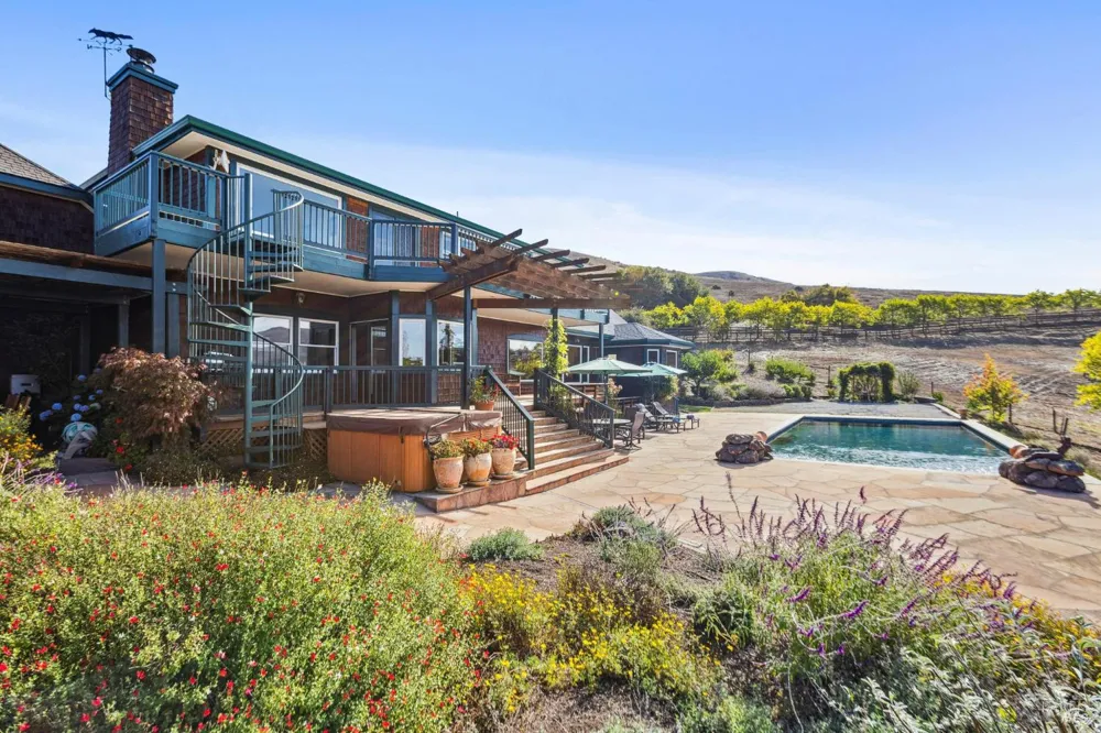 6381 Nicasio Valley Road Nicasio, CA 94946
