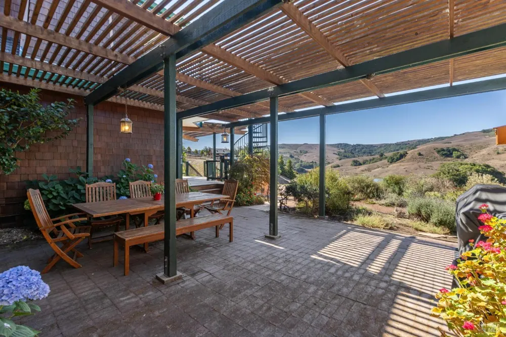 6381 Nicasio Valley Road Nicasio, CA 94946