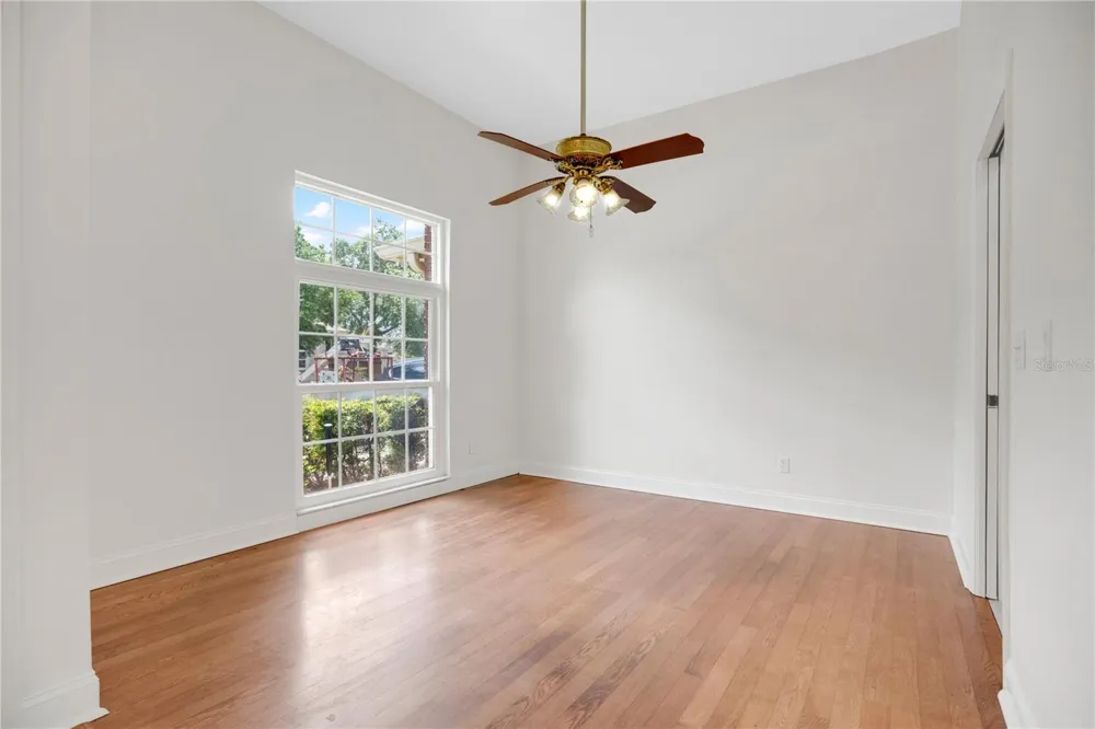 3886 KINGSTON OAKS COVE Oviedo, FL 32765