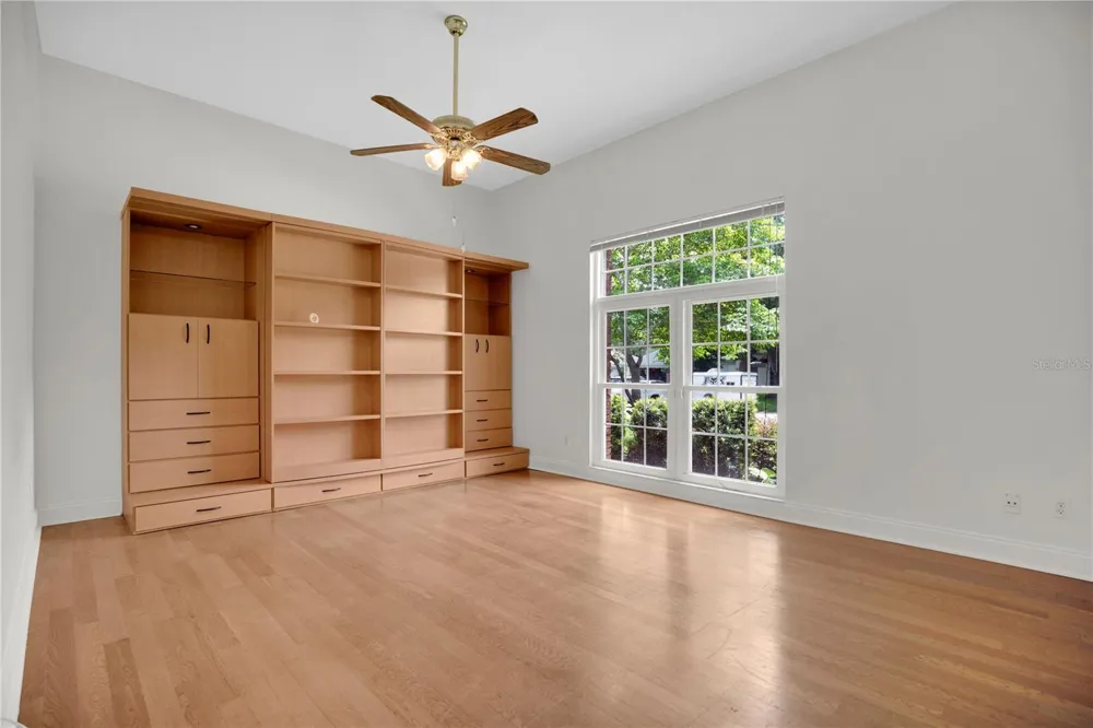3886 KINGSTON OAKS COVE Oviedo, FL 32765