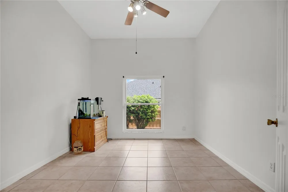 3886 KINGSTON OAKS COVE Oviedo, FL 32765