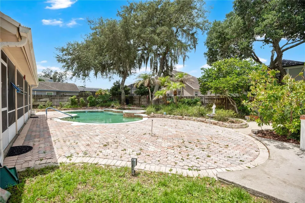 3886 KINGSTON OAKS COVE Oviedo, FL 32765