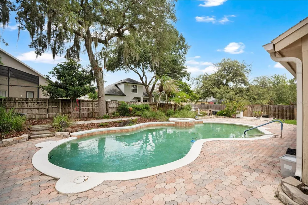 3886 KINGSTON OAKS COVE Oviedo, FL 32765