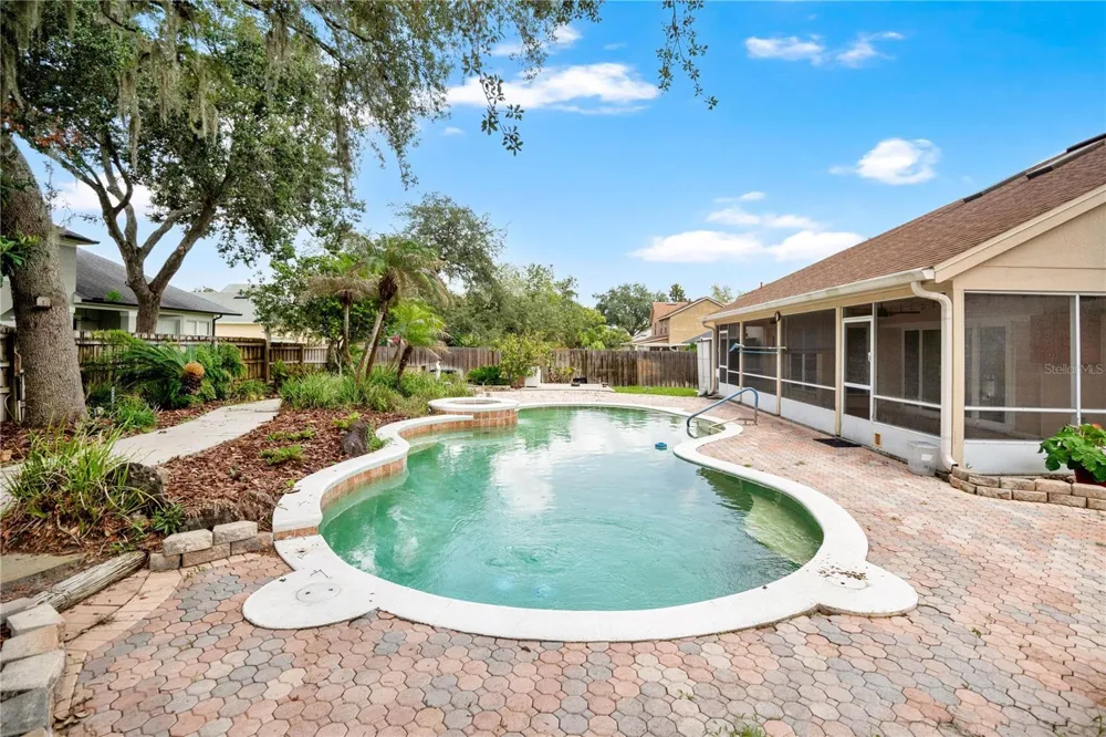 3886 KINGSTON OAKS COVE Oviedo, FL 32765