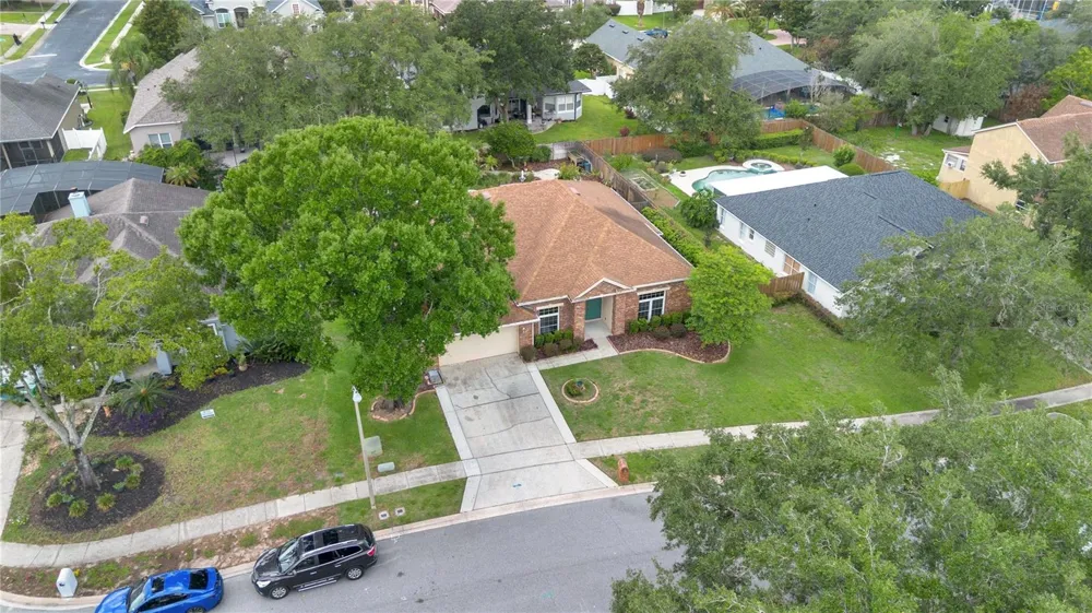 3886 KINGSTON OAKS COVE Oviedo, FL 32765