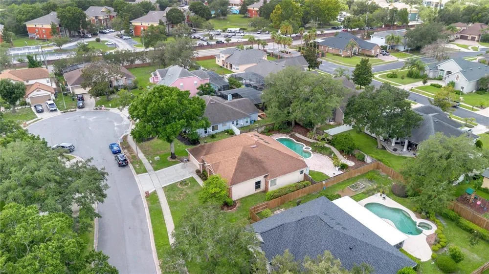 3886 KINGSTON OAKS COVE Oviedo, FL 32765
