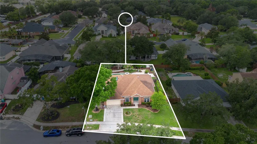 3886 KINGSTON OAKS COVE Oviedo, FL 32765