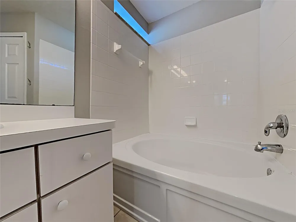 404 SUMMER SAILS DRIVE Valrico, FL 33594